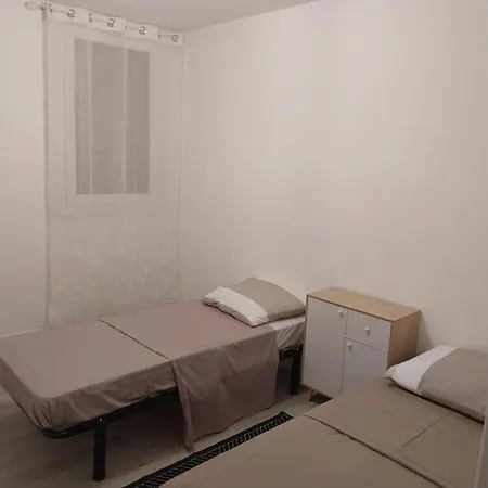 Loue Appartement Spacieux Et Familiale A Marignane, La Galagoviere, 8 Rue De Wolfsburg Saint-Victoret Esterno foto